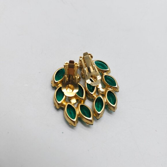 Vintage Juliana Gold Tone Green Rhinestone Bling Clip On Leaf Earrings - Picture 3 of 4